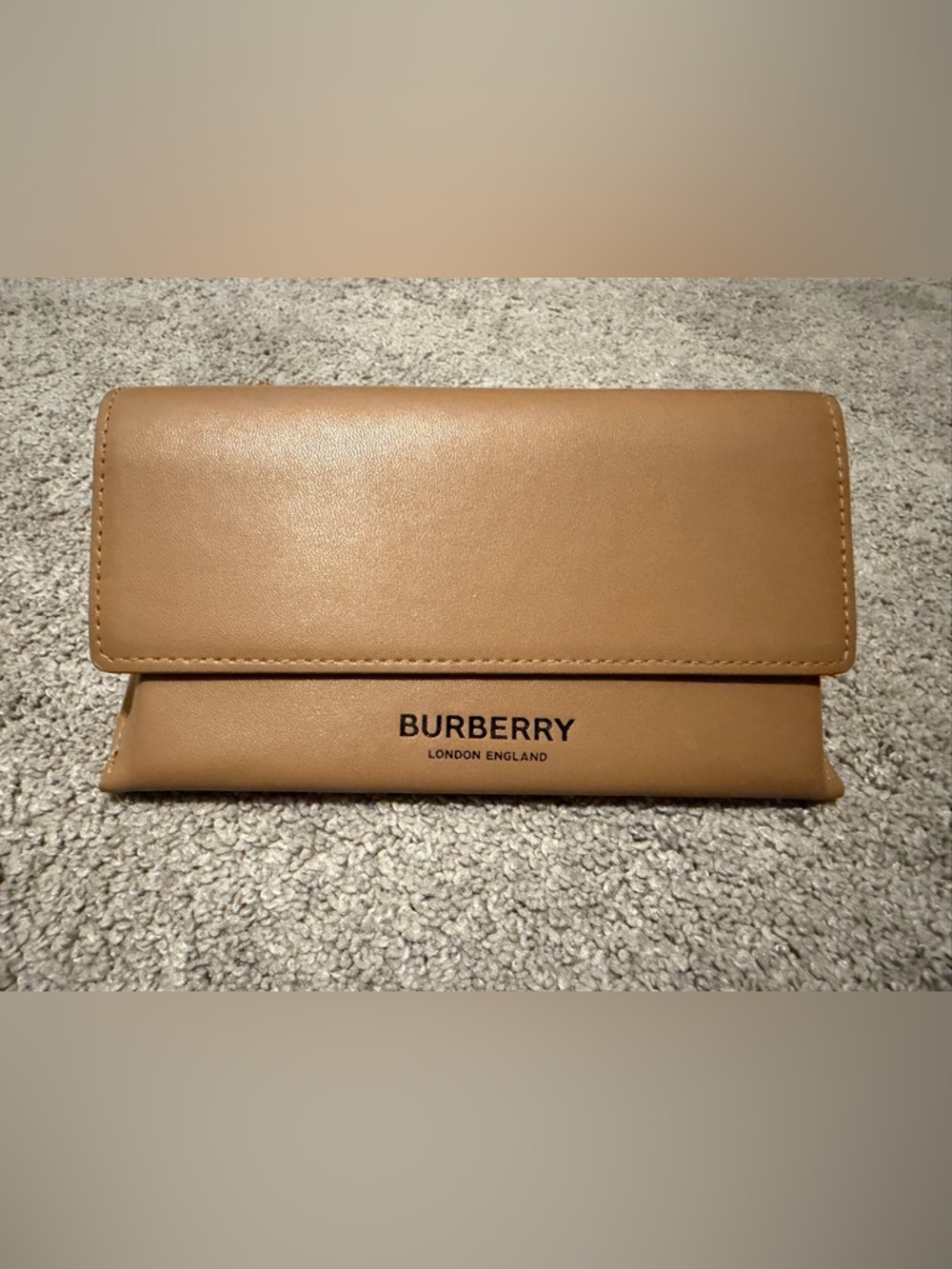 Burberry Black Sunglasses with Tan Accessories - Picture 8 of 8
